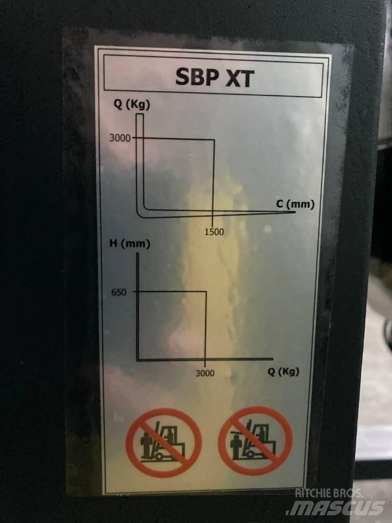 CSI SBP XT Pedestrian stacker
