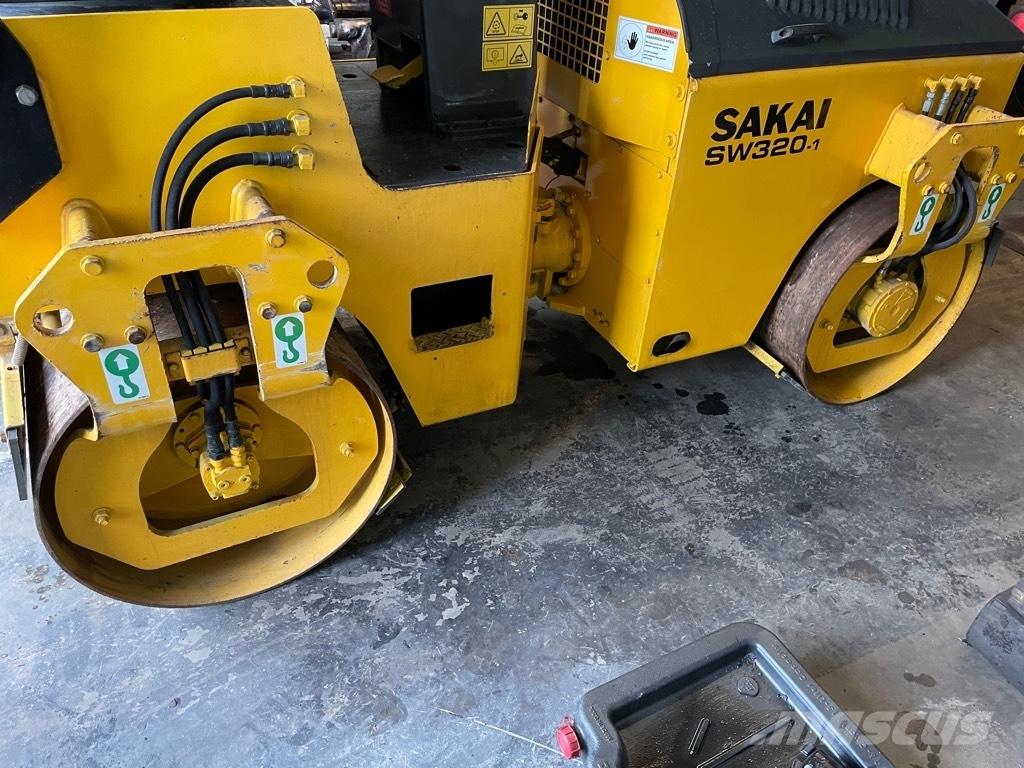 Sakai SW 320-1 Twin drum rollers