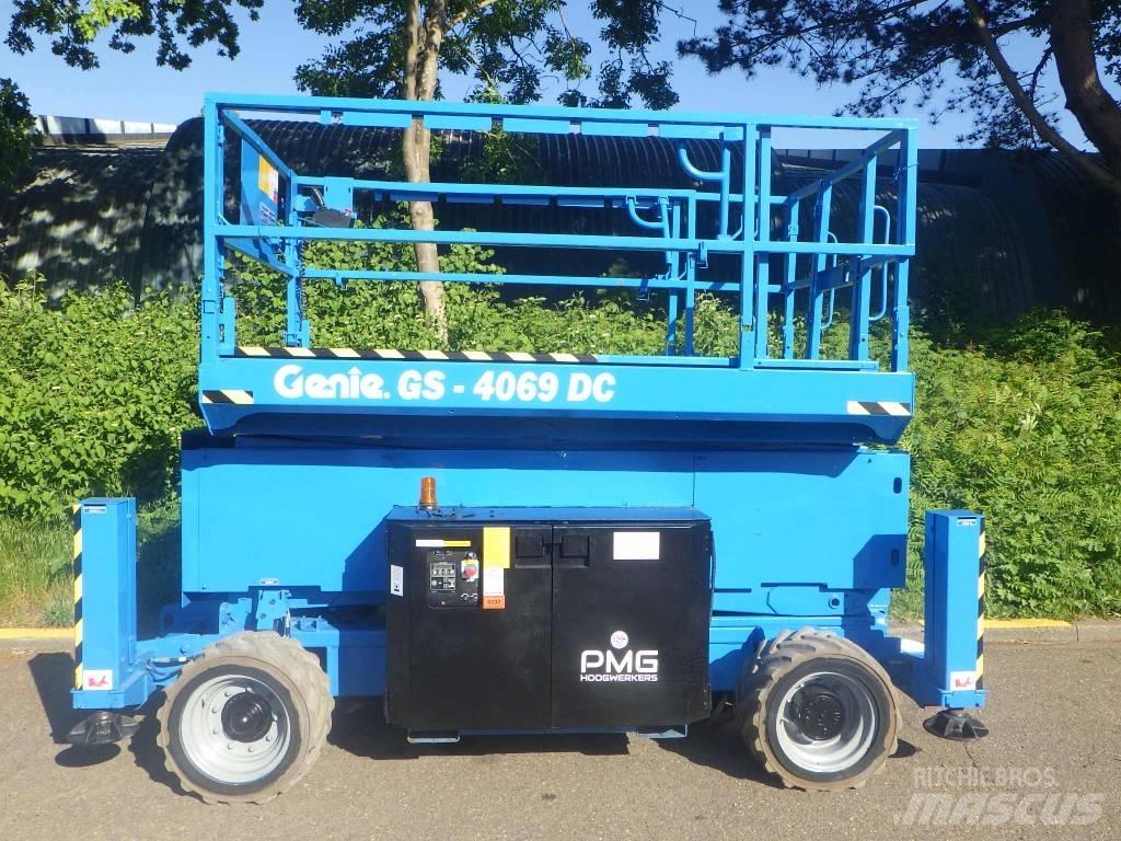 Genie GS4069DC Scissor lifts