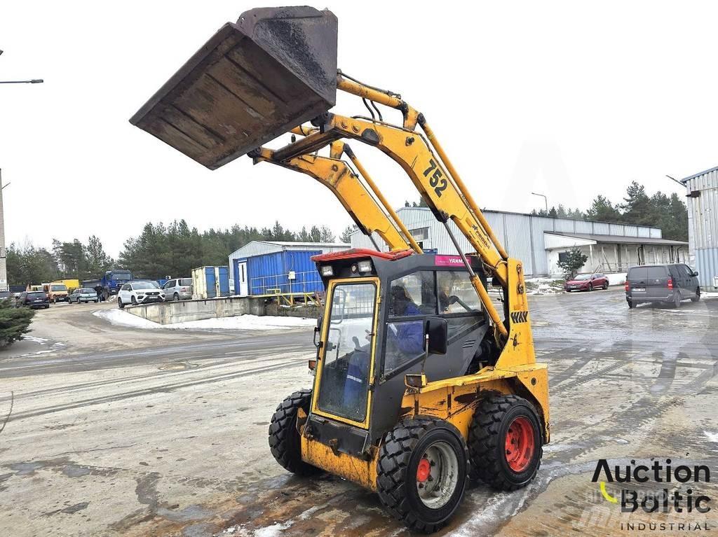 Locust 752 Skid steer loaders