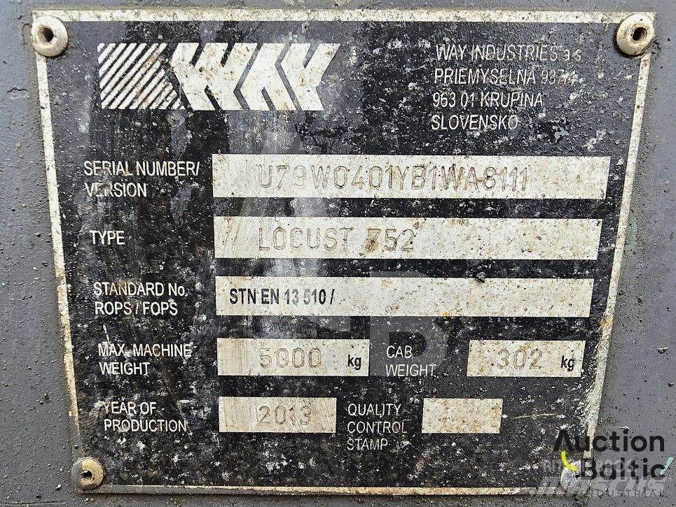 Locust 752 Skid steer loaders