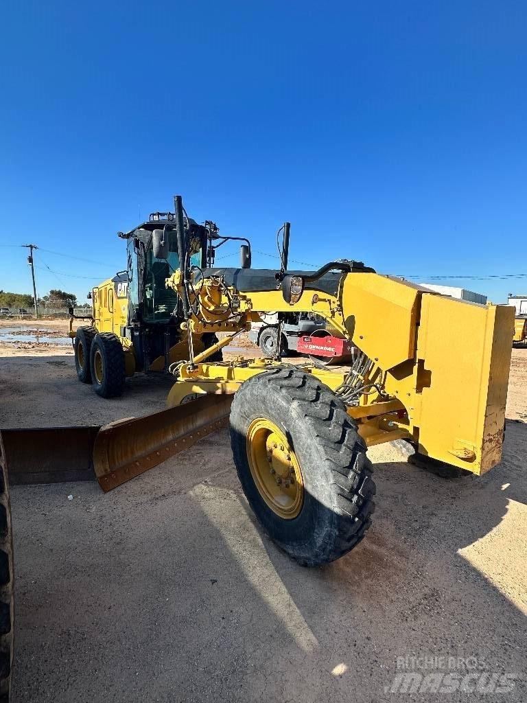 CAT 12 M 2 Graders
