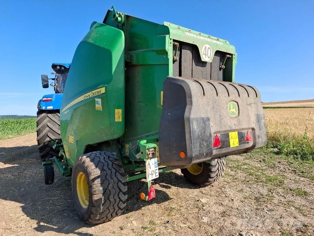 John Deere V461M Round balers