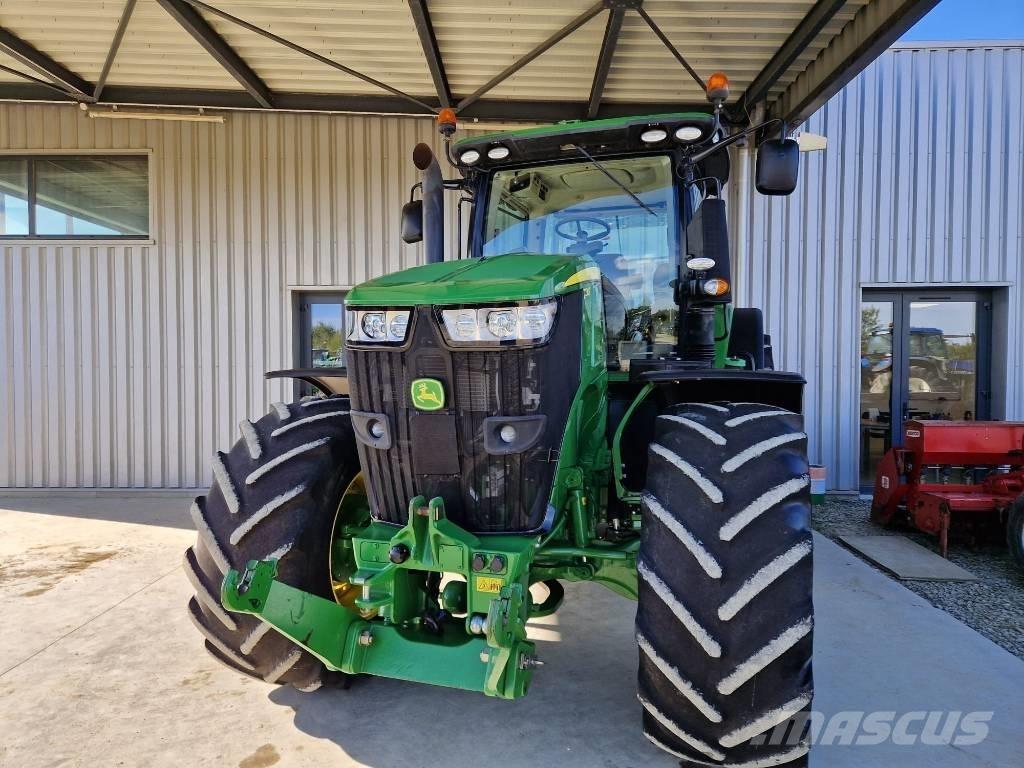 John Deere 7230 R Tractors
