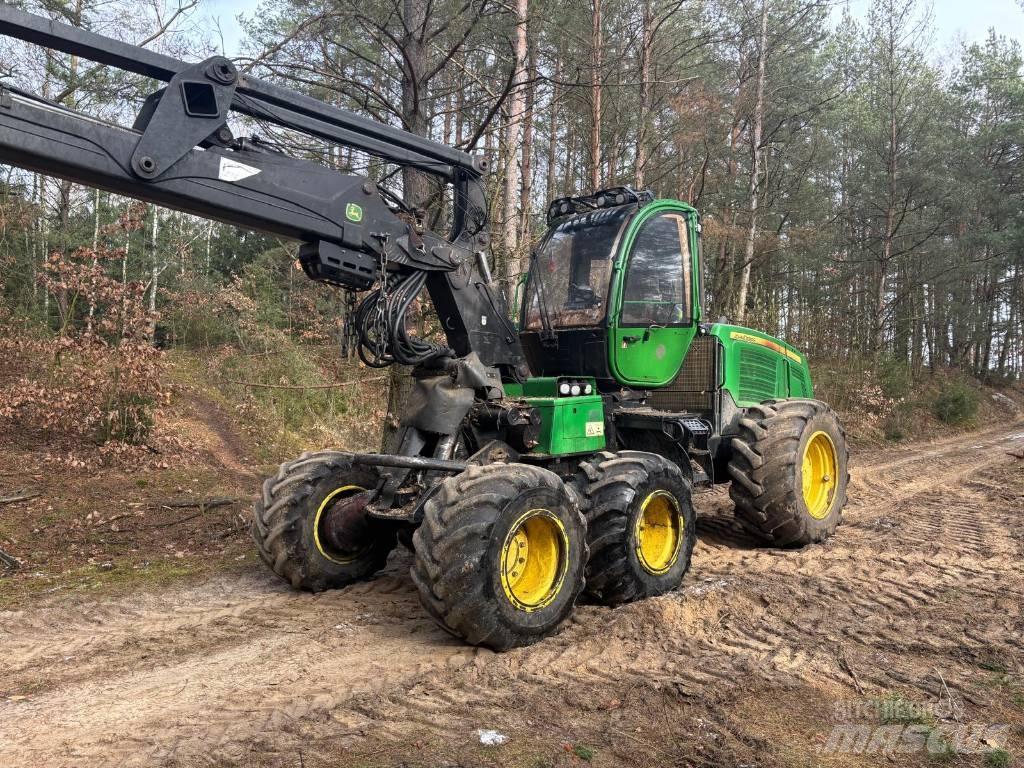 John Deere 1170 E Harvesters