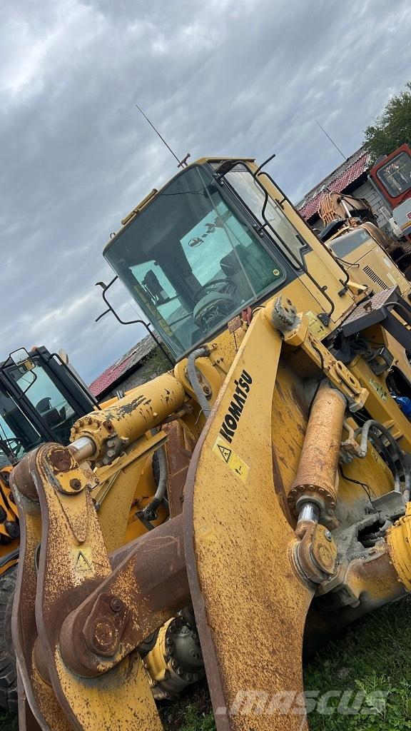 Komatsu WA 470-3H Transmission