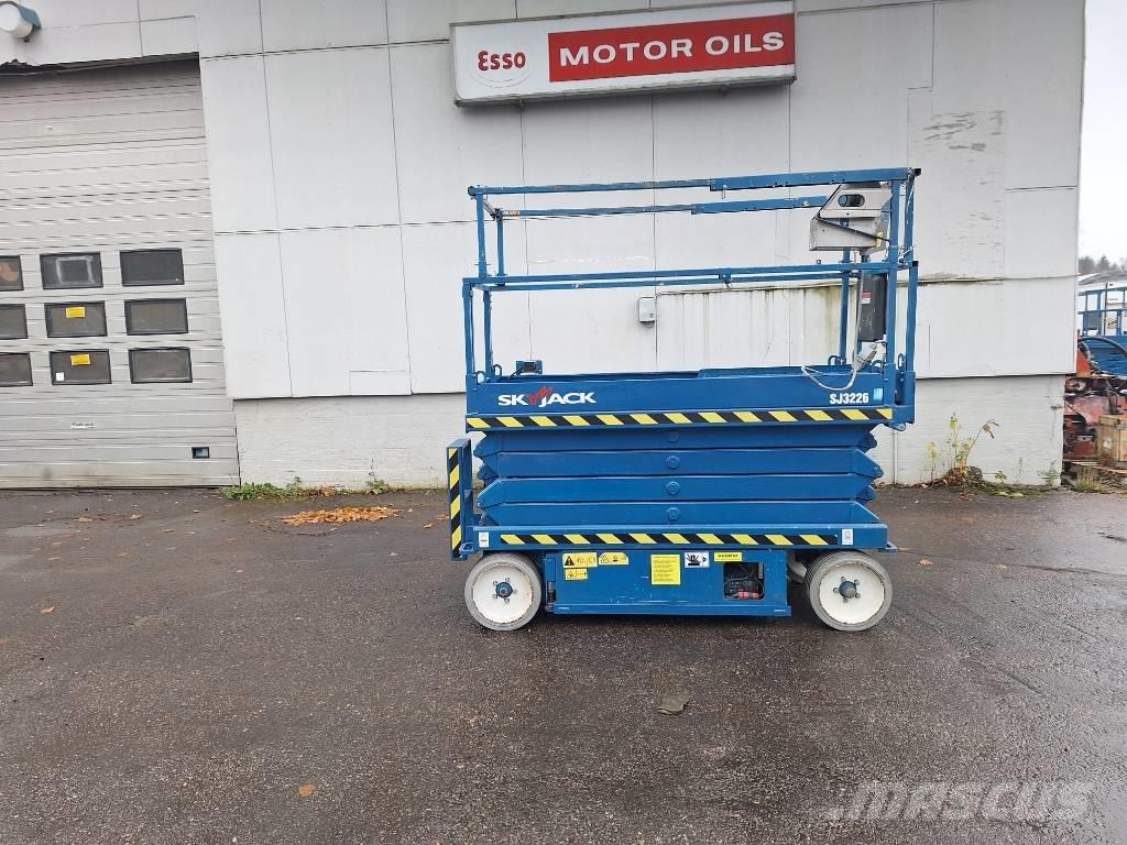 SkyJack SJ 3226 Scissor lifts