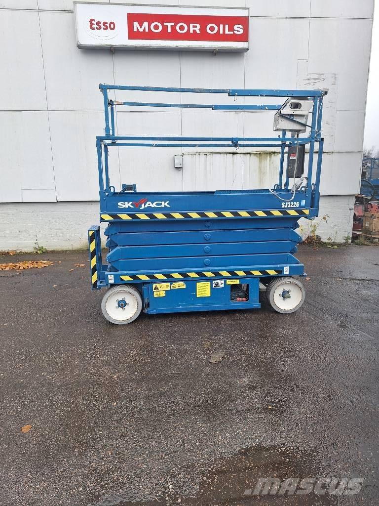 SkyJack SJ 3226 Scissor lifts