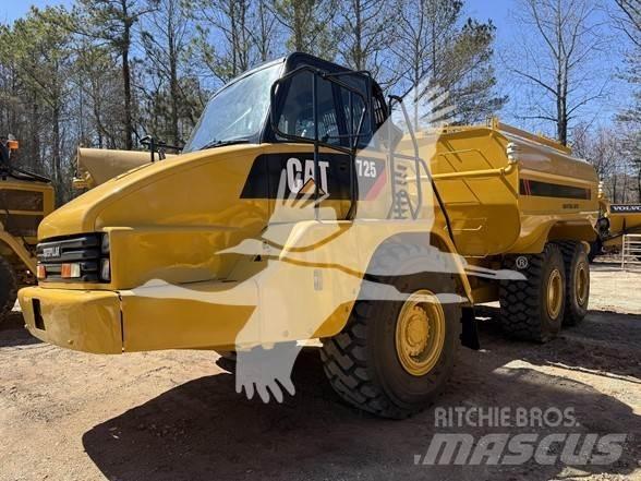 CAT 725 Water tankers