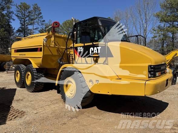 CAT 725 Water tankers