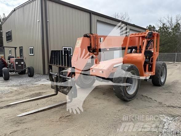 SkyTrak 6042 Telescopic handlers