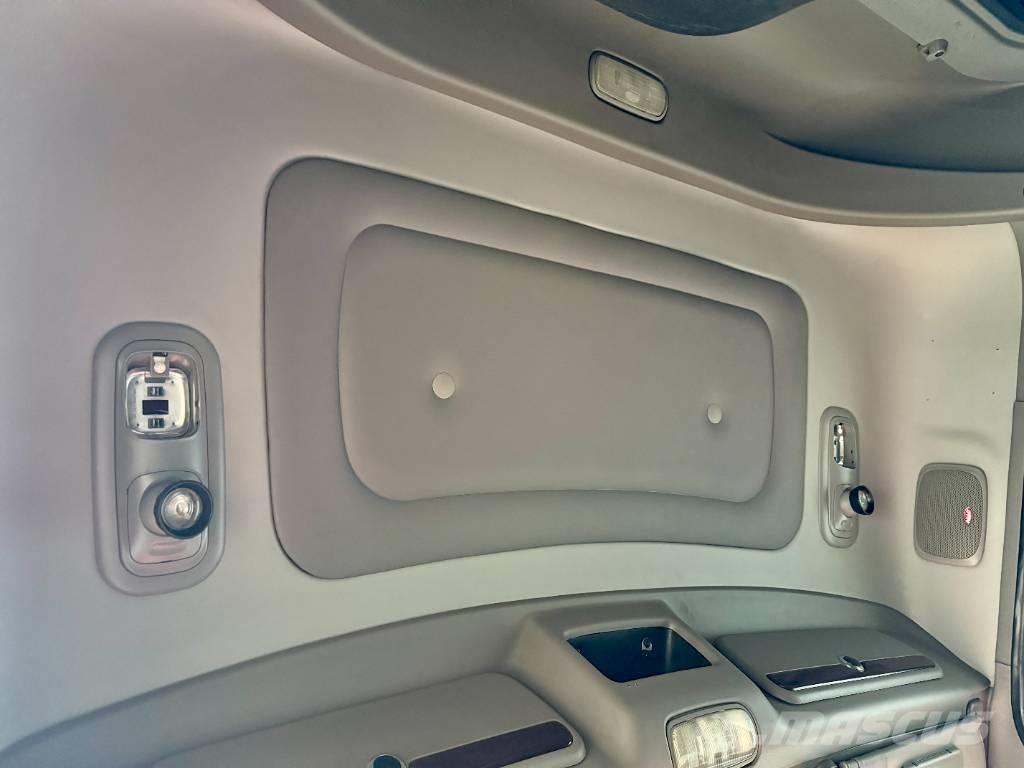 Peterbilt 388 Tractor Units