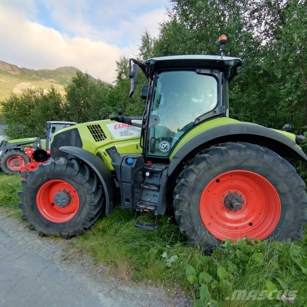 CLAAS Axion 830 Tractors