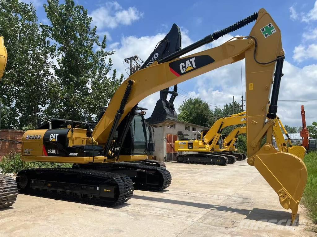 CAT 323d2l Midi excavators  7t - 12t
