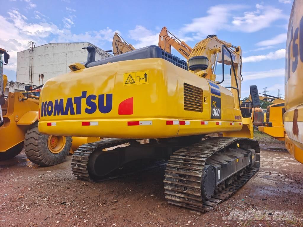 Komatsu PC 300-7 Crawler excavators