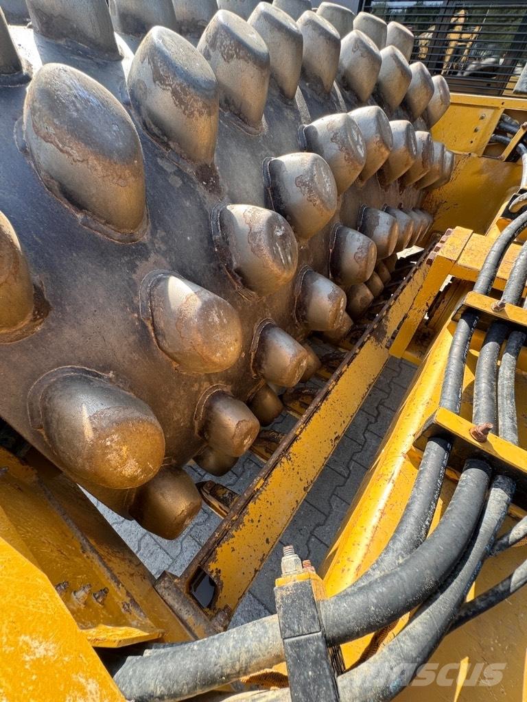 CAT CP 68 B Soil compactors