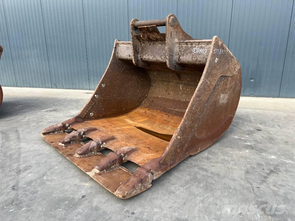 OilQuick OQ80 Buckets