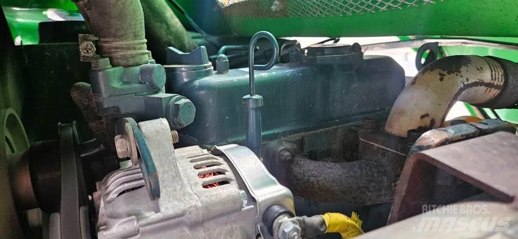 Avant M528 Mini loaders