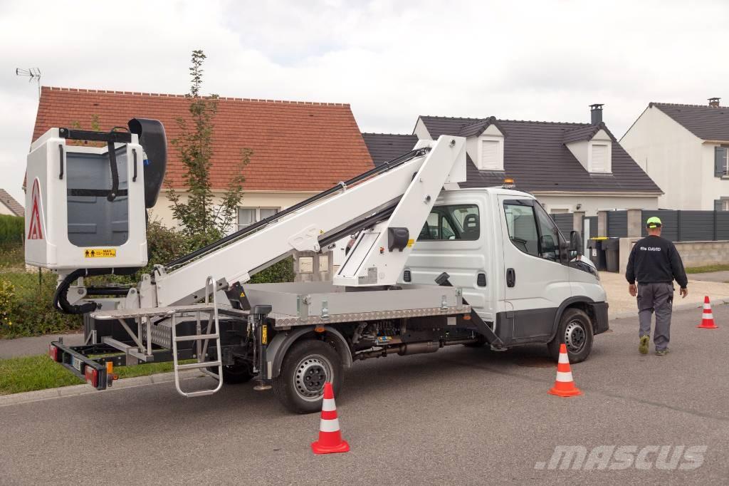 Iveco IS35SI2AA Truck & Van mounted aerial platforms