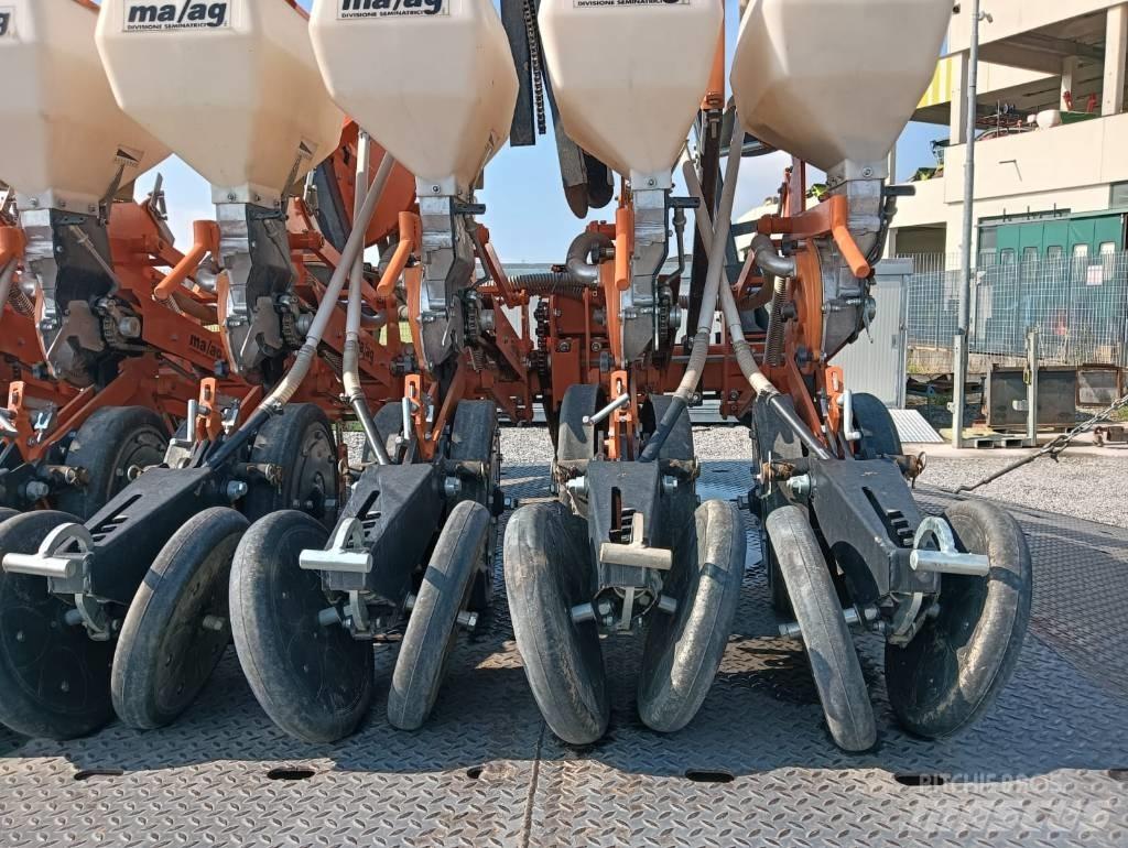  MAAG SDE8TEM Precision sowing machines