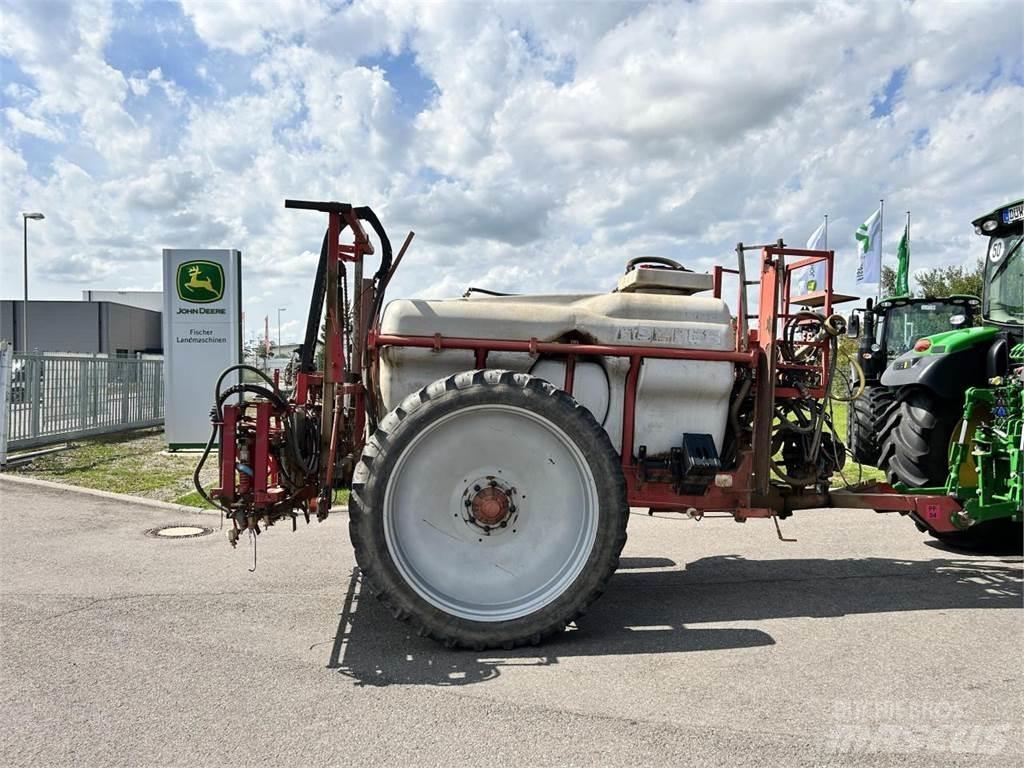 Holder IN280 Trailed sprayers
