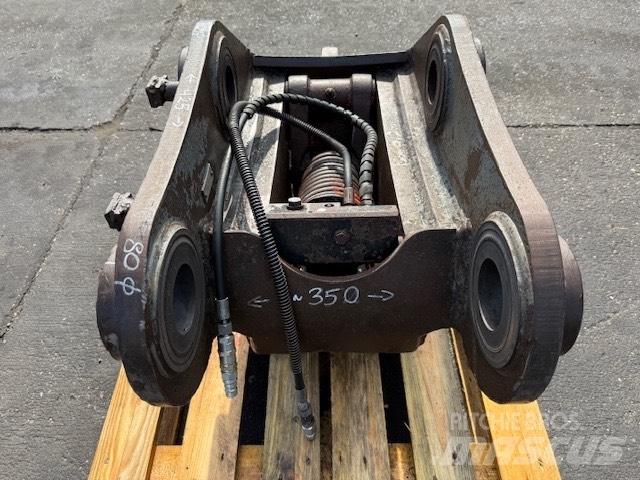 Liebherr R 906 LC Quick connectors