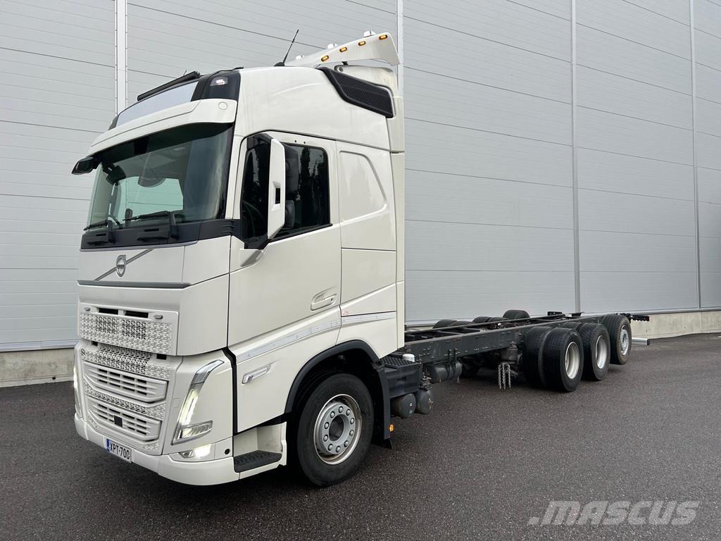 Volvo FH Chassis Cab trucks