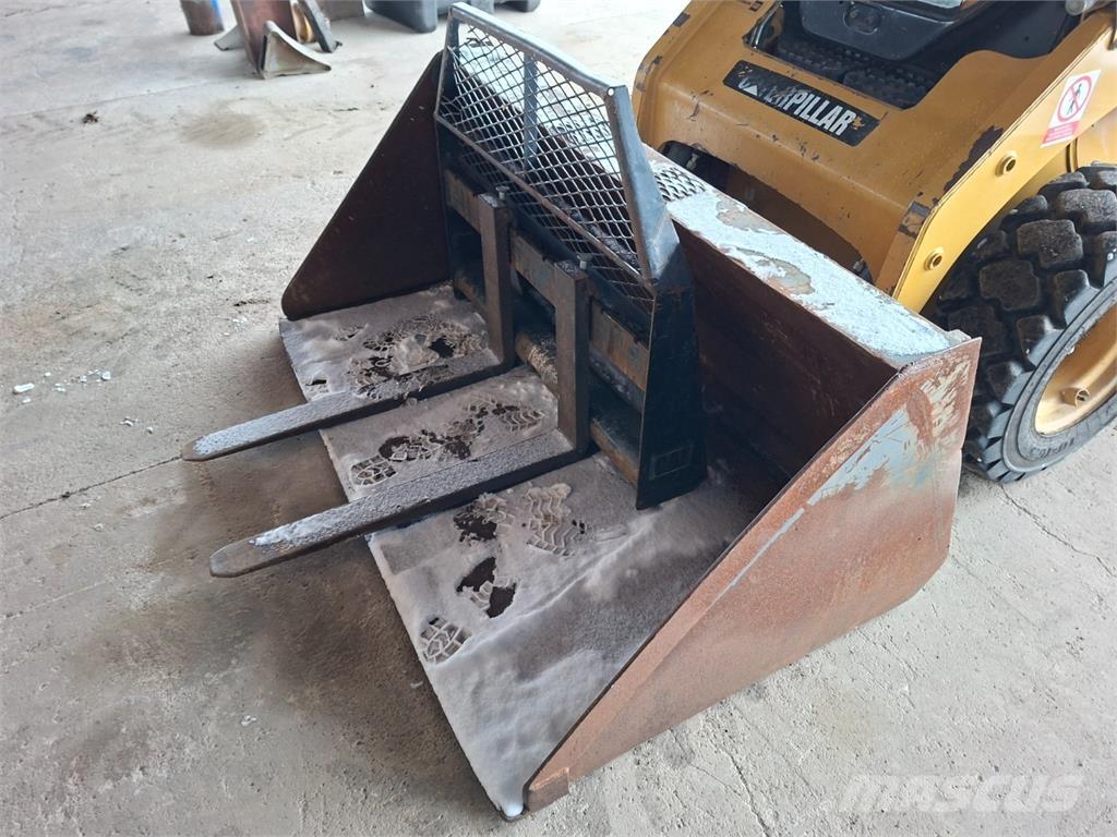 CAT 226 B3 4X4 Construction - Others