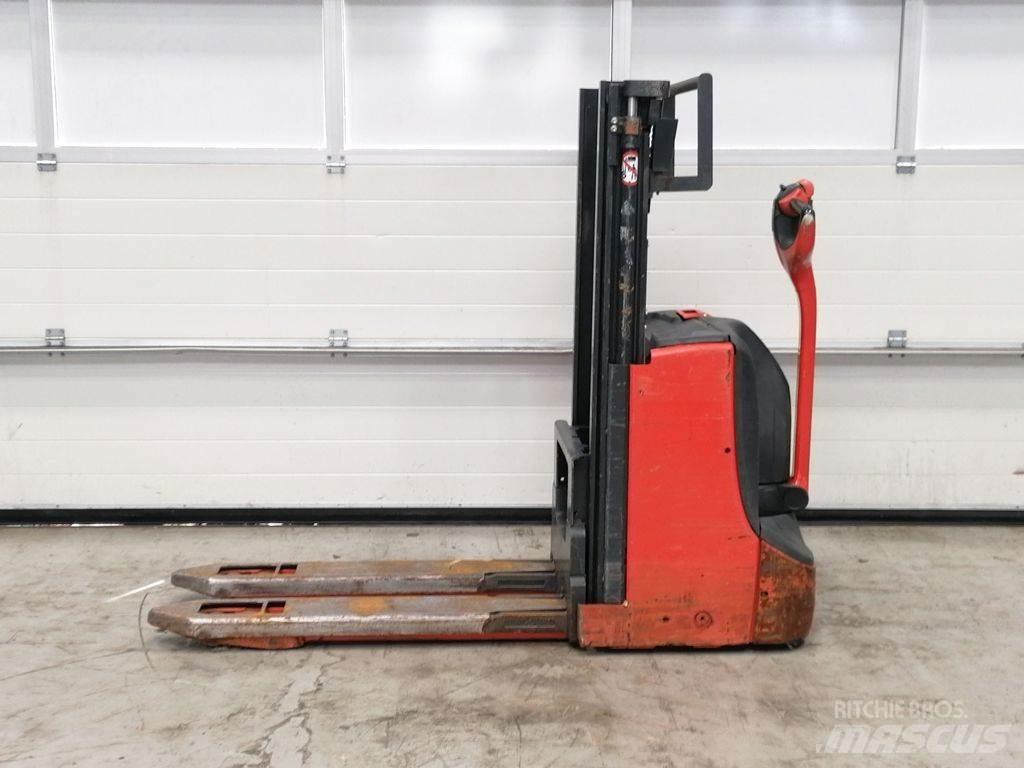 Linde D08 Low lift order picker
