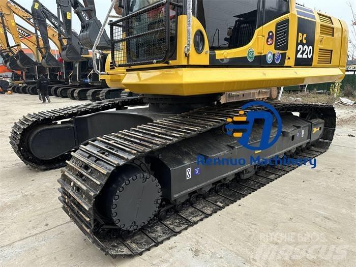 Komatsu PC 220-8 Crawler excavators