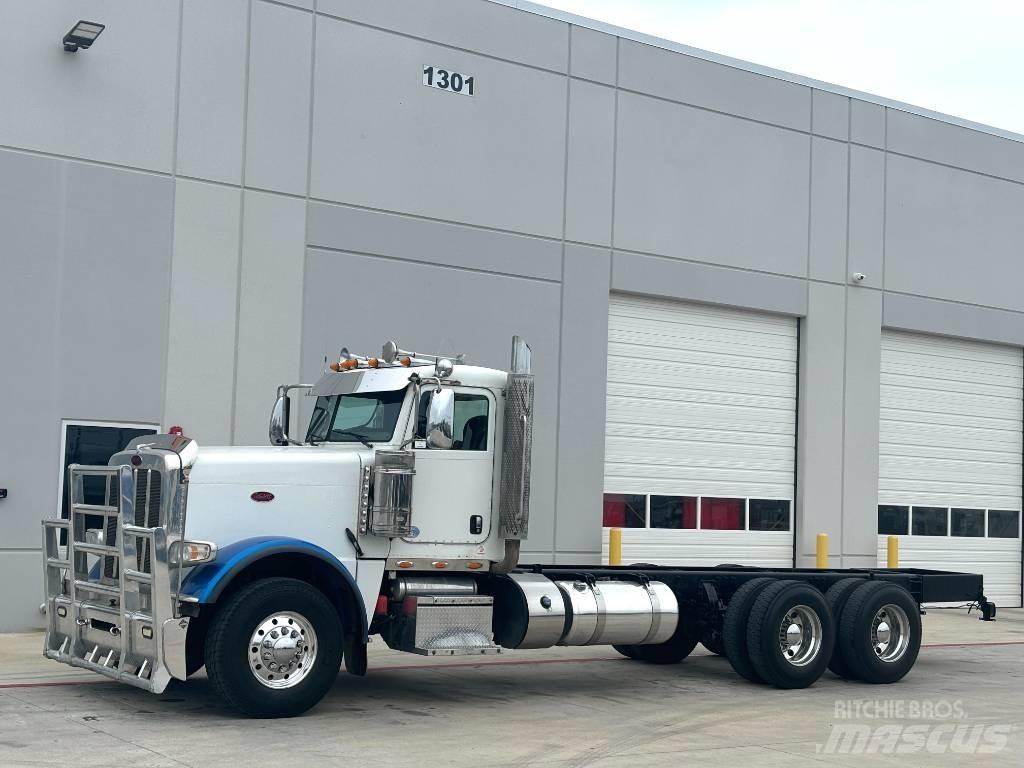 Peterbilt 389 Tractor Units