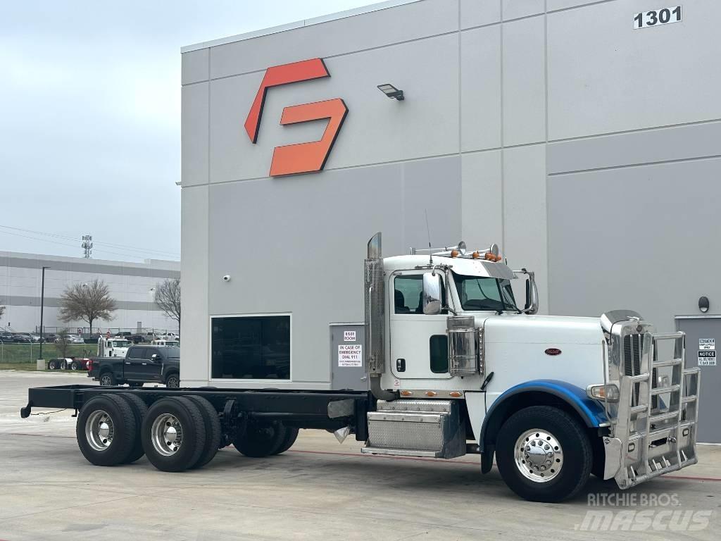 Peterbilt 389 Tractor Units