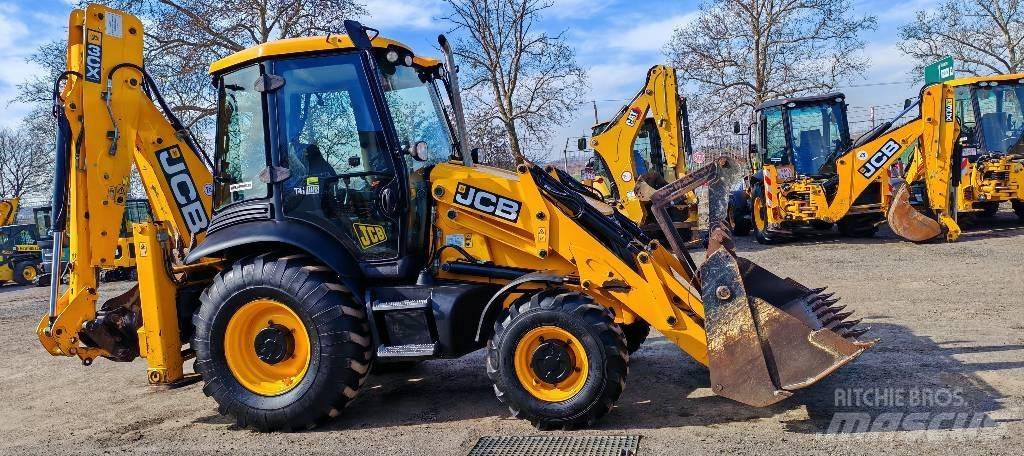 JCB 3 CX Backhoe loaders