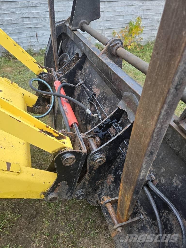 New Holland 115 Backhoe loaders