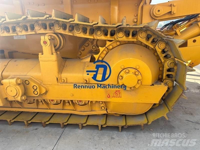 Shantui SD 22 Crawler dozers