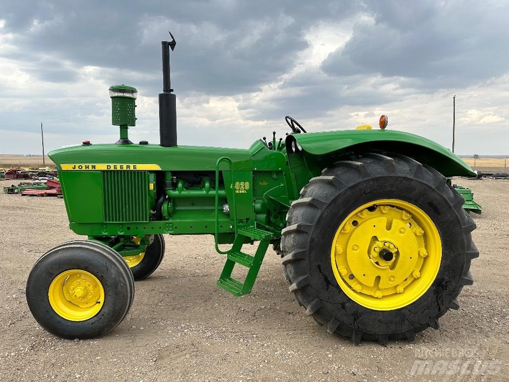 John Deere 4020 Tractors