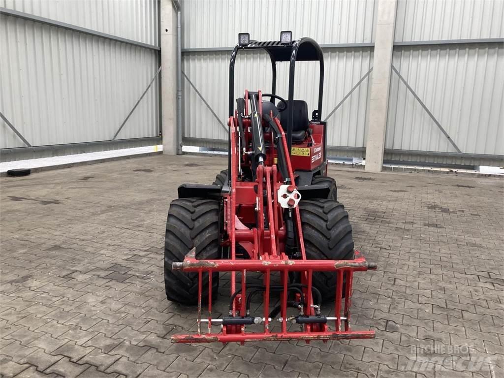 Thaler 2438H Mini loaders