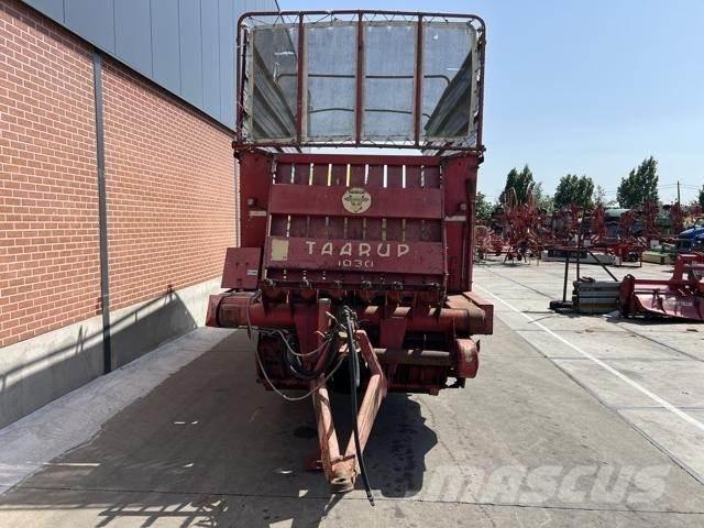 Taarup 1030 Self loading trailers