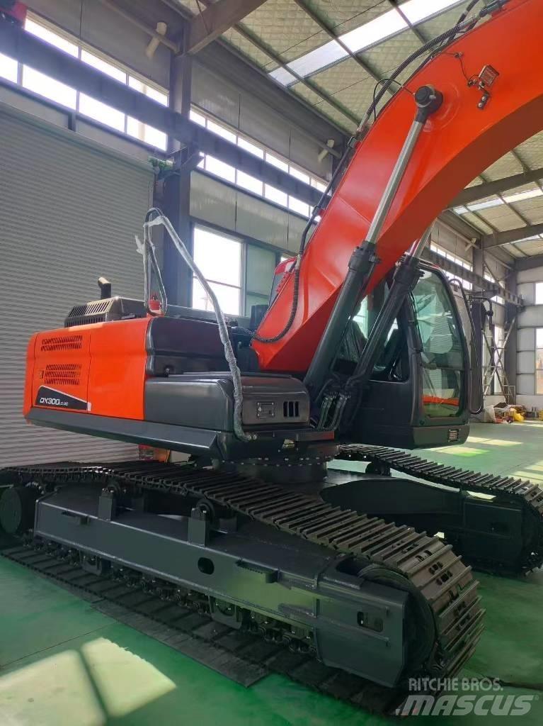Doosan DX300 Midi excavators  7t - 12t