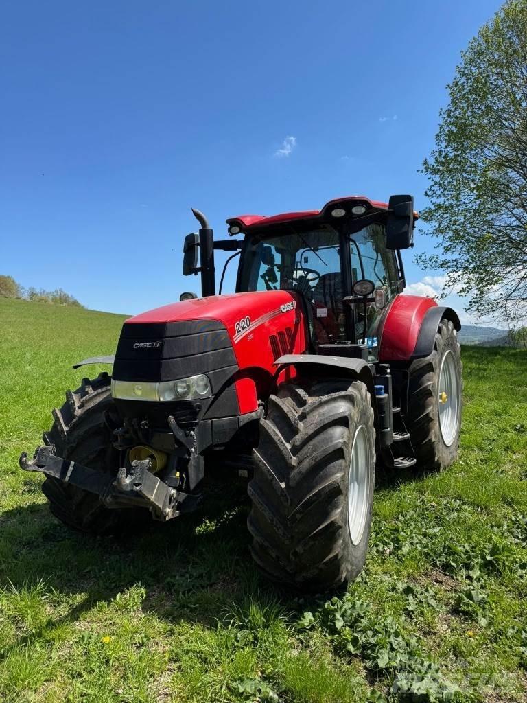 Case IH Puma 220 Tractors