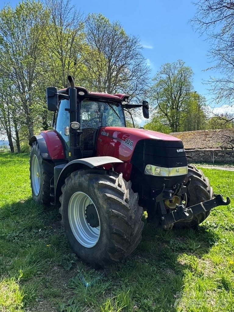 Case IH Puma 220 Tractors