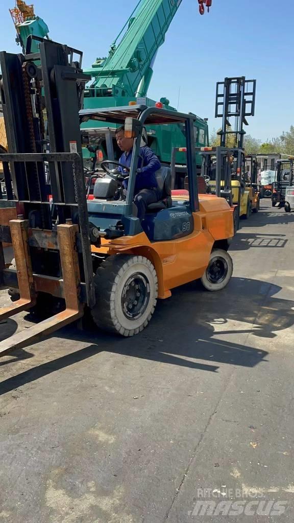 Toyota 5 Ton Diesel trucks