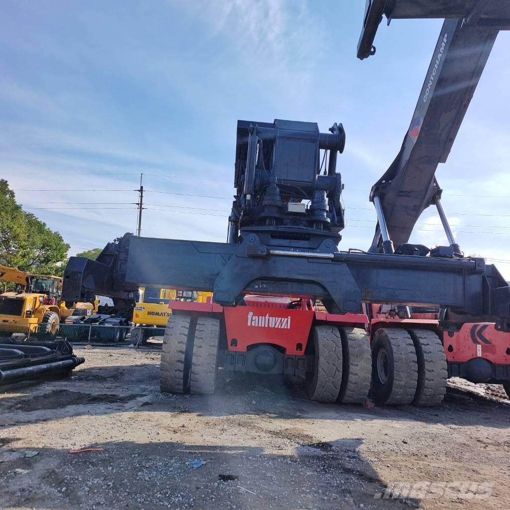 Fantuzzi CS 45 KM Reachstackers