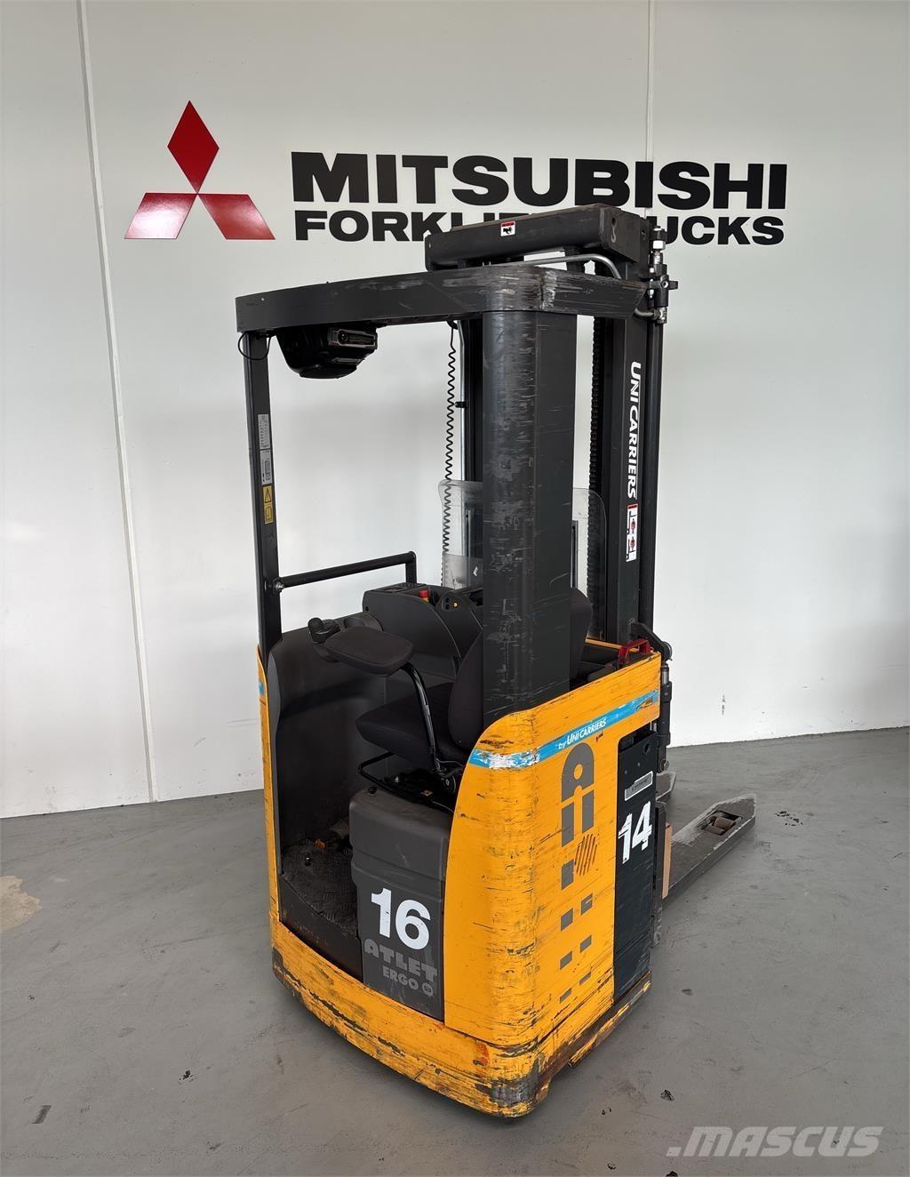 Atlet X160 Self propelled stackers