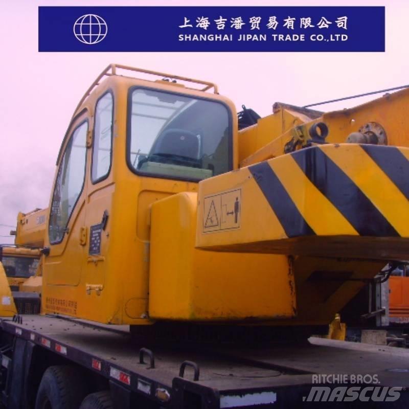XCMG QY 25 All terrain cranes