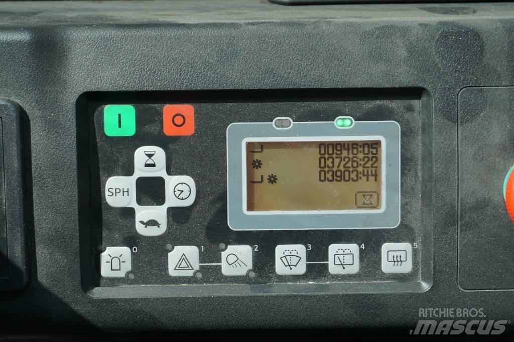 Toyota 8FBMT35 Electric forklift trucks