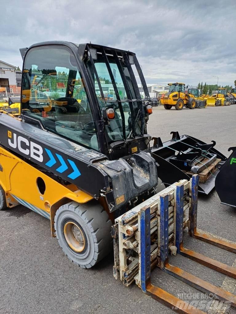 JCB TLT30-19E 2WD Electric forklift trucks