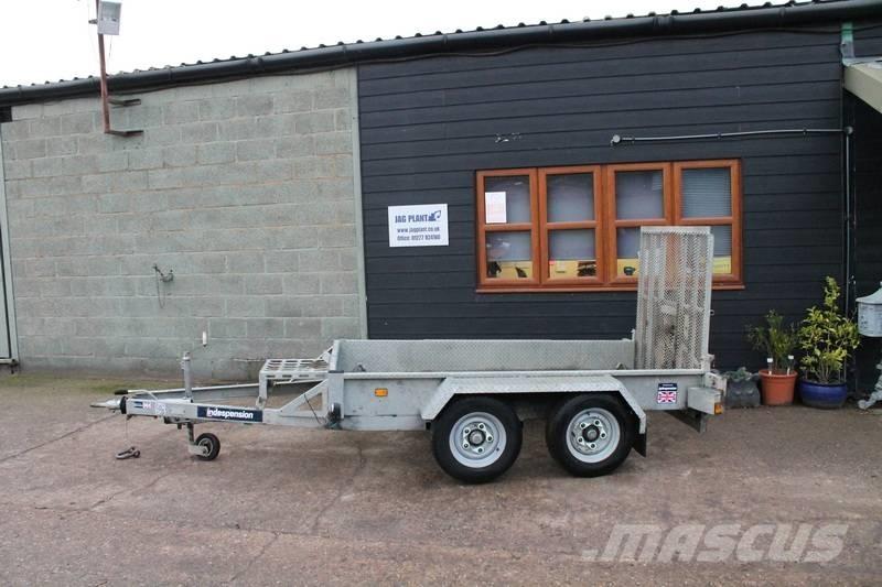 Isuzu 75.150 Beavertail Flatbed / winch trucks