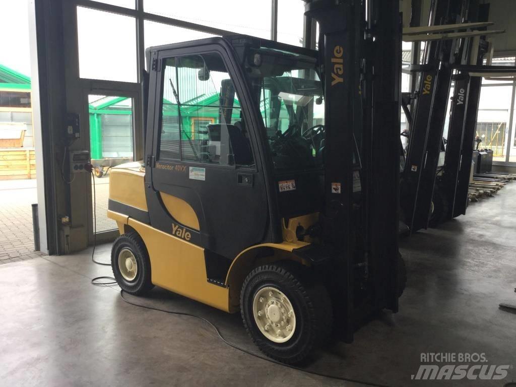 Yale GDP40VX Diesel trucks