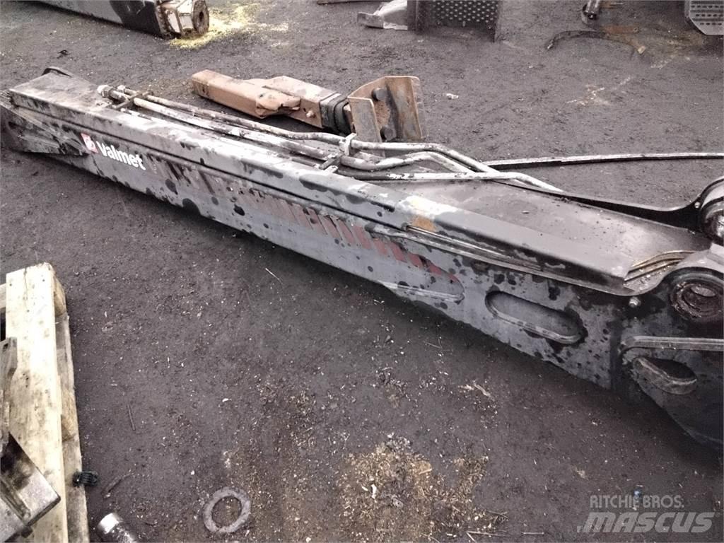Valmet CRH22 Harvester cranes